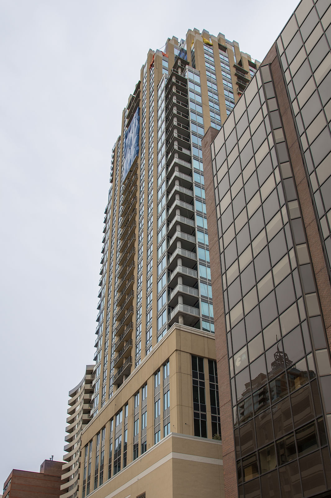 Calgary 1 bedroom Apartment for rent. Property photo: 305311-1