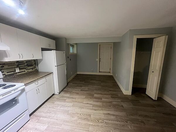 Calgary 2 bedrooms Basement for rent. Property photo: 308347-2