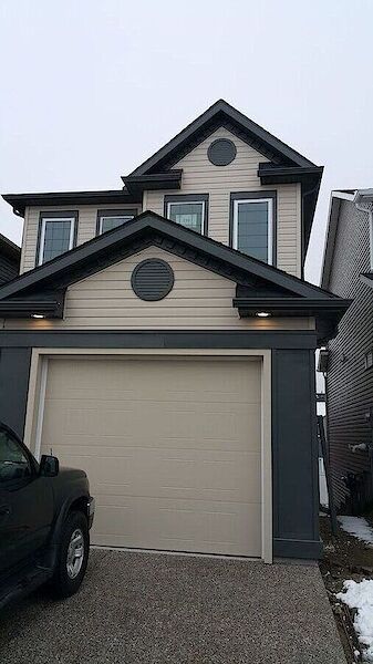 Calgary 4 bedrooms House for rent. Property photo: 308779-2