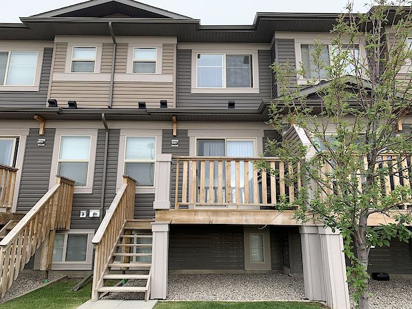 Calgary 2 + Den bedrooms Townhouse for rent. Property photo: 309962-2