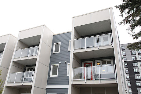 Calgary bachelor bedrooms Townhouse for rent. Property photo: 310677-2