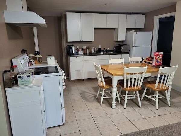Calgary 2 bedrooms Basement for rent. Property photo: 311426-3