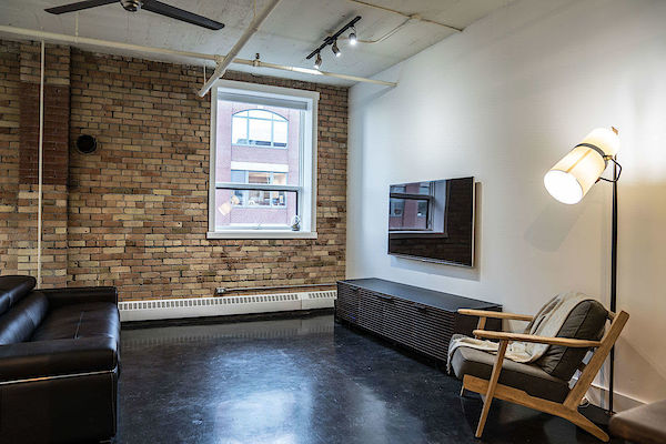 Calgary 1 bedroom Loft for rent. Property photo: 311478-2