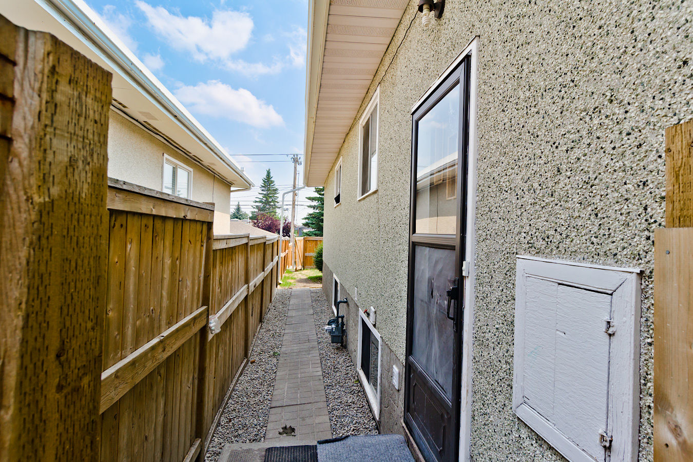 Calgary 2 bedrooms Basement for rent. Property photo: 313782-1