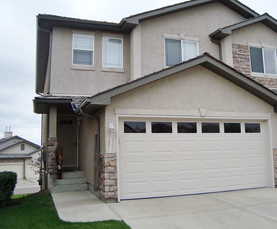 Outside Calgary 3 bedrooms Townhouse for rent. Property photo: 314149-1