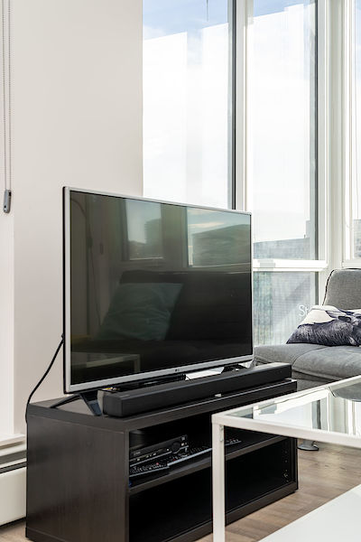 Full+size+TV+and+LG+blue+tooth+equipped+sound+bar+included+High+speed+internet+and+telus+Optik+cable+included Calgary 1 bedroom Condo Unit for rent. Property photo: 314156-3