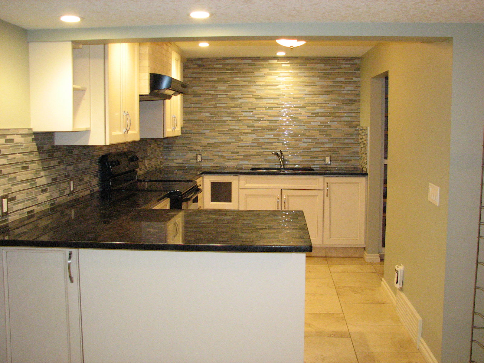 Calgary 2 bedrooms Basement for rent. Property photo: 314703-1
