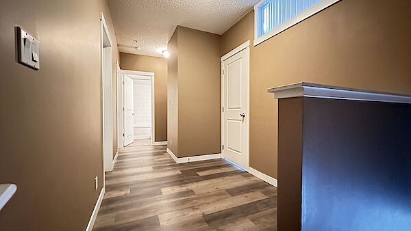 Calgary 4 bedrooms Room For Rent for rent. Property photo: 315036-3