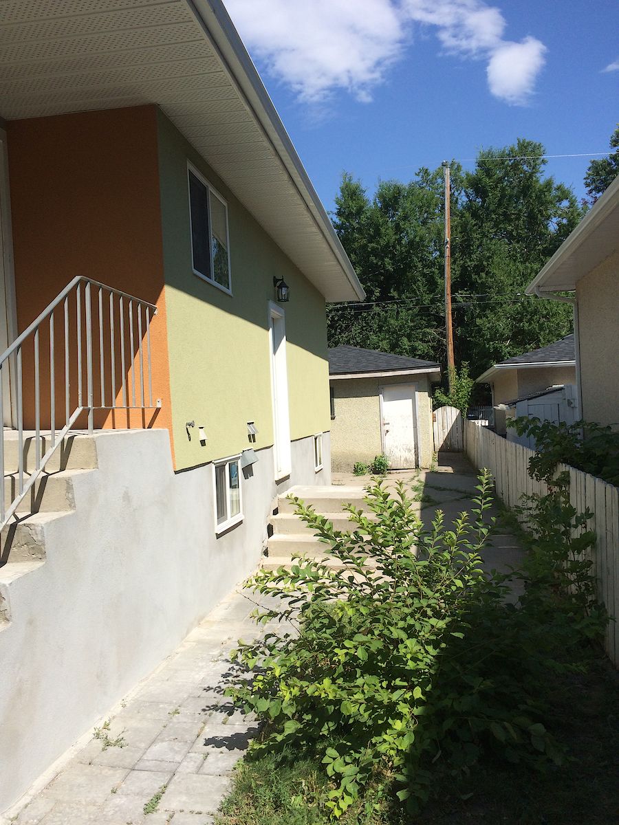 Calgary 2 bedrooms Main Floor for rent. Property photo: 315189-1