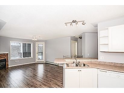 Calgary 2 bedrooms Condo Unit for rent. Property photo: 315825-2