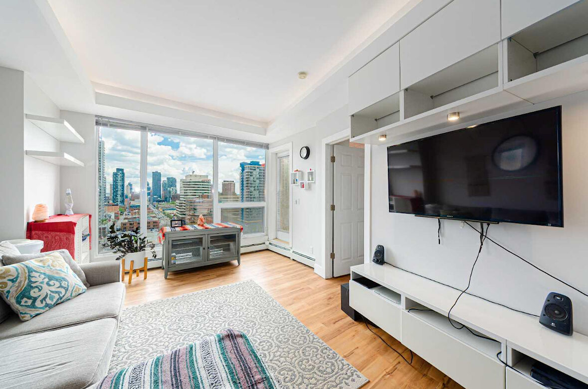 Calgary 1 bedroom Apartment for rent. Property photo: 316136-1