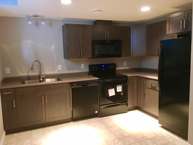 Kitchen Edmonton 1 bedroom Basement for rent. Property photo: 319332-1