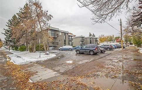 Assigned+Parking+lots+of+space+for+visitors+ Calgary 1 bedroom Apartment for rent. Property photo: 322387-3
