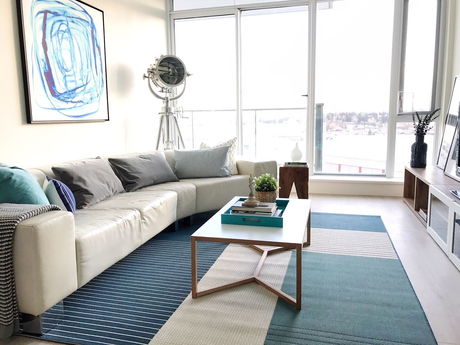 Calgary 1 bedroom Condo Unit for rent. Property photo: 323383-1