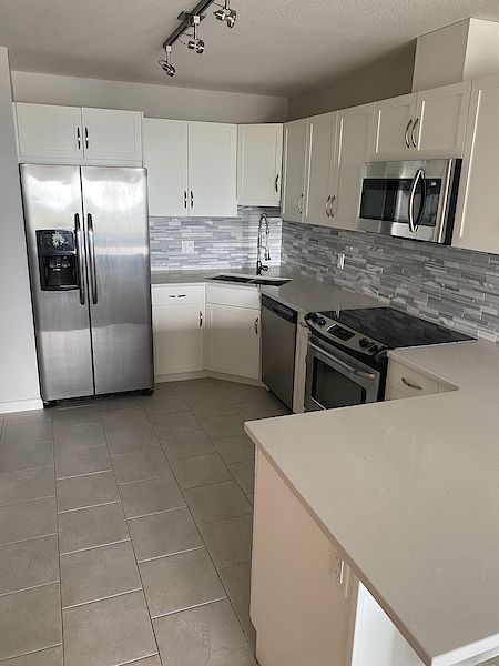Calgary 1 bedroom Condo Unit for rent. Property photo: 324906-3