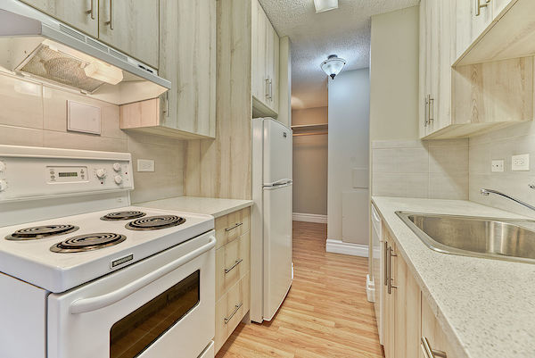 Calgary 1 bedroom Apartment for rent. Property photo: 327259-2