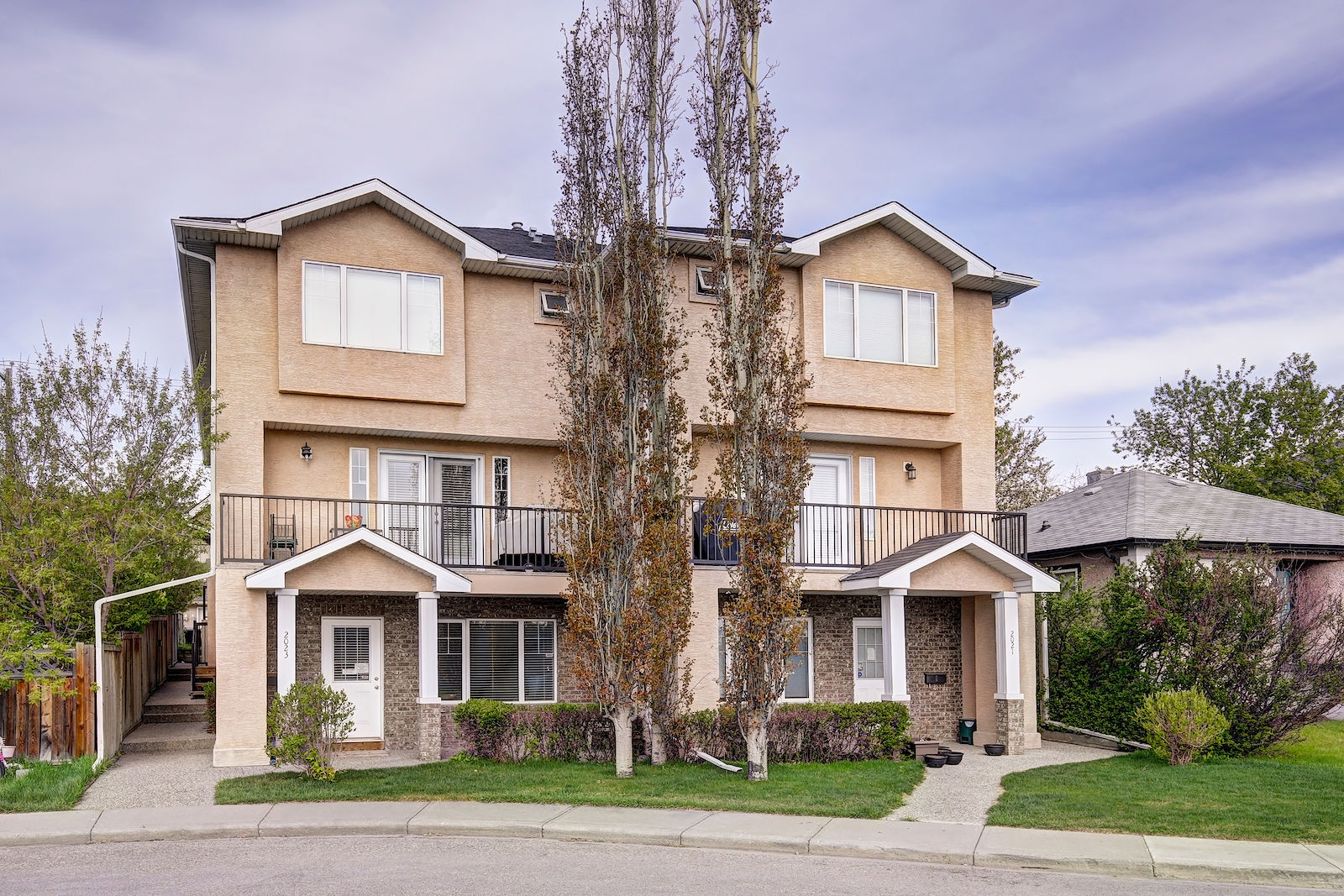 Calgary 3 bedrooms Townhouse for rent. Property photo: 330706-1