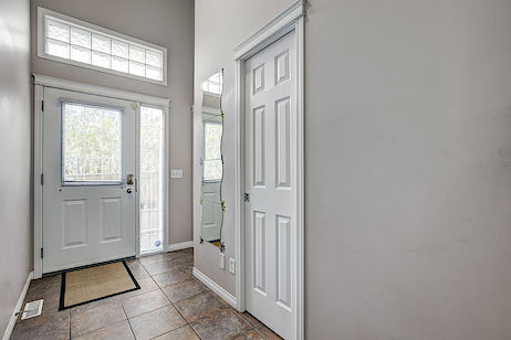 Calgary 3 bedrooms Townhouse for rent. Property photo: 330706-2