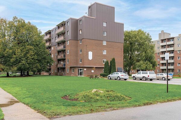 1-v14+jpg Guelph 2 bedrooms Apartment for rent. Property photo: 331066-2