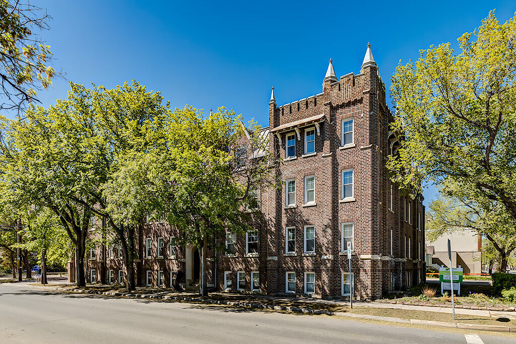 Regina bachelor bedrooms Apartment for rent. Property photo: 334115-1