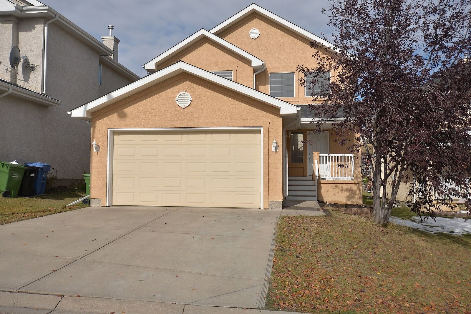 Calgary 5 + Den bedrooms House for rent. Property photo: 334424-1