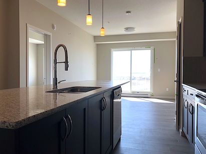 Calgary 2 bedrooms Condo Unit for rent. Property photo: 337806-3