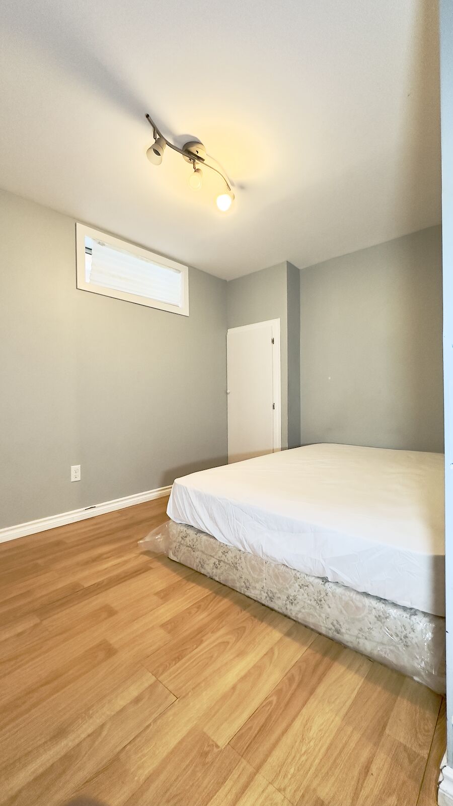 Calgary 2 bedrooms Basement for rent. Property photo: 339368-1