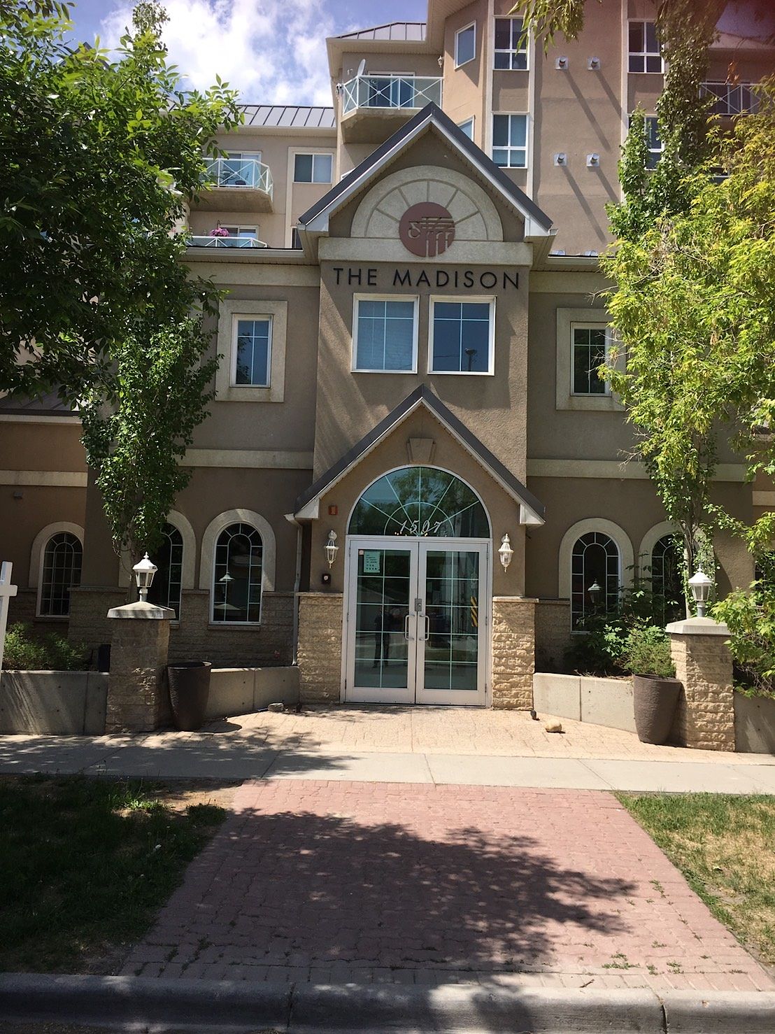 Calgary 2 bedrooms Condo Unit for rent. Property photo: 340218-1