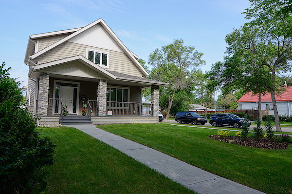 Edmonton 3 bedrooms House for rent. Property photo: 340373-2