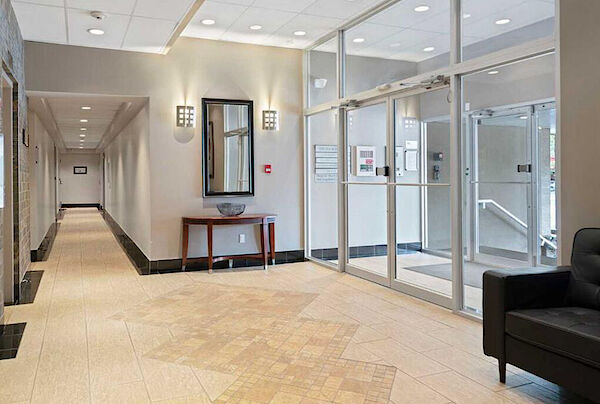 Calgary 1 bedroom Condo Unit for rent. Property photo: 341059-2