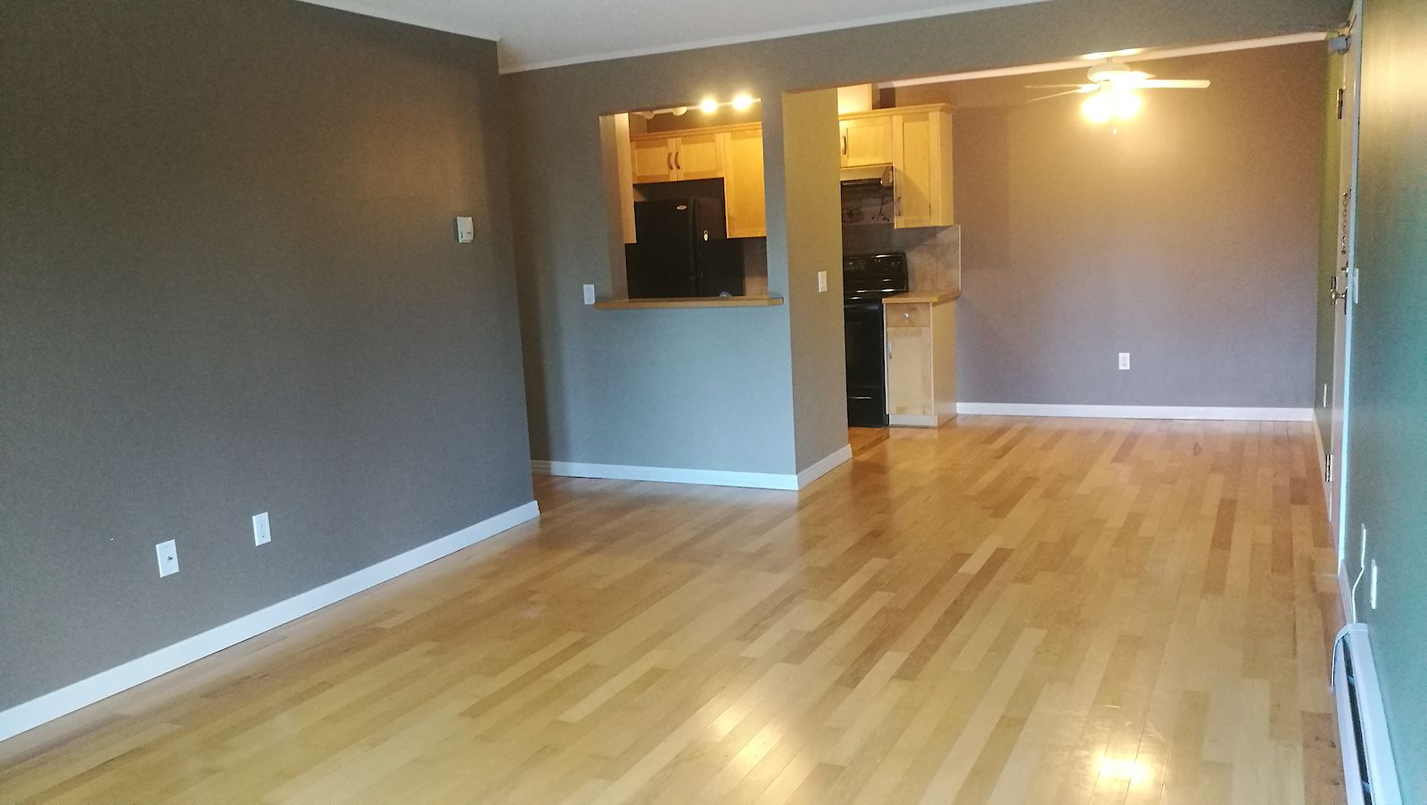 Calgary 2 bedrooms Condo Unit for rent. Property photo: 341103-1