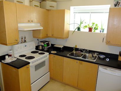 Calgary 2 + Den bedrooms Basement for rent. Property photo: 341325-3