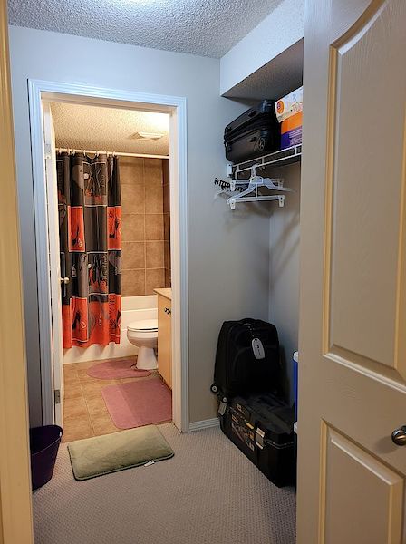 Calgary 2 bedrooms Condo Unit for rent. Property photo: 341427-3
