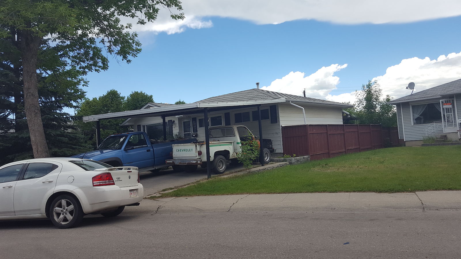 Calgary 4 bedrooms House for rent. Property photo: 341559-1