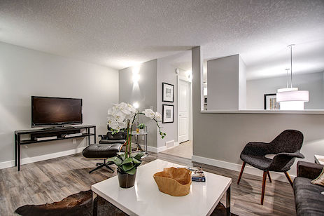 Calgary 2 bedrooms Townhouse for rent. Property photo: 341715-2