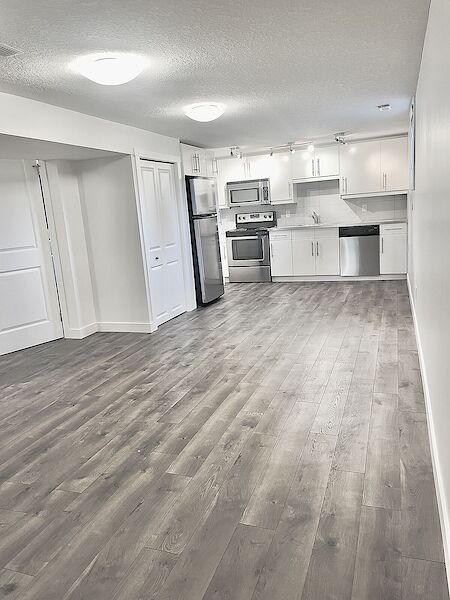 Calgary 2 bedrooms Basement for rent. Property photo: 342432-2