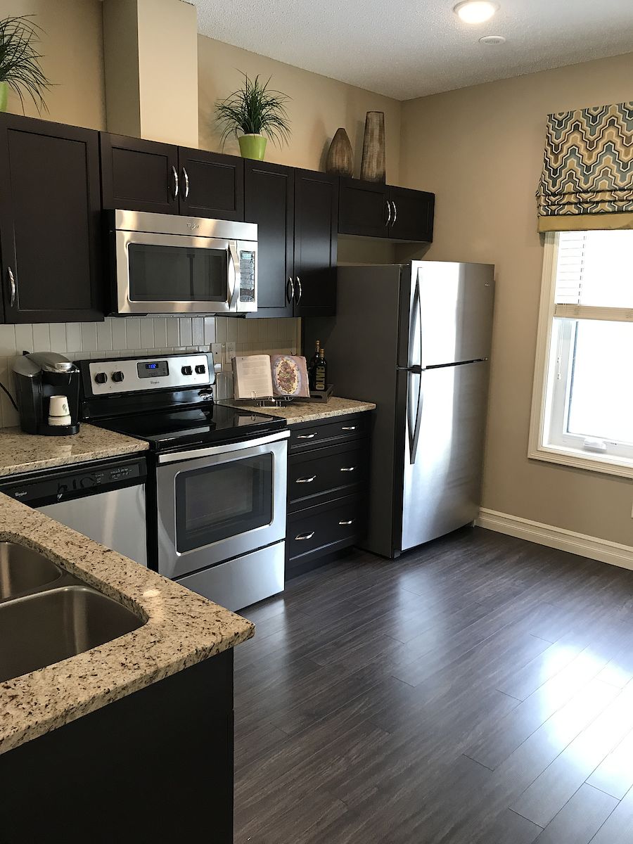 Edmonton 2 + Den bedrooms Townhouse for rent. Property photo: 343688-1
