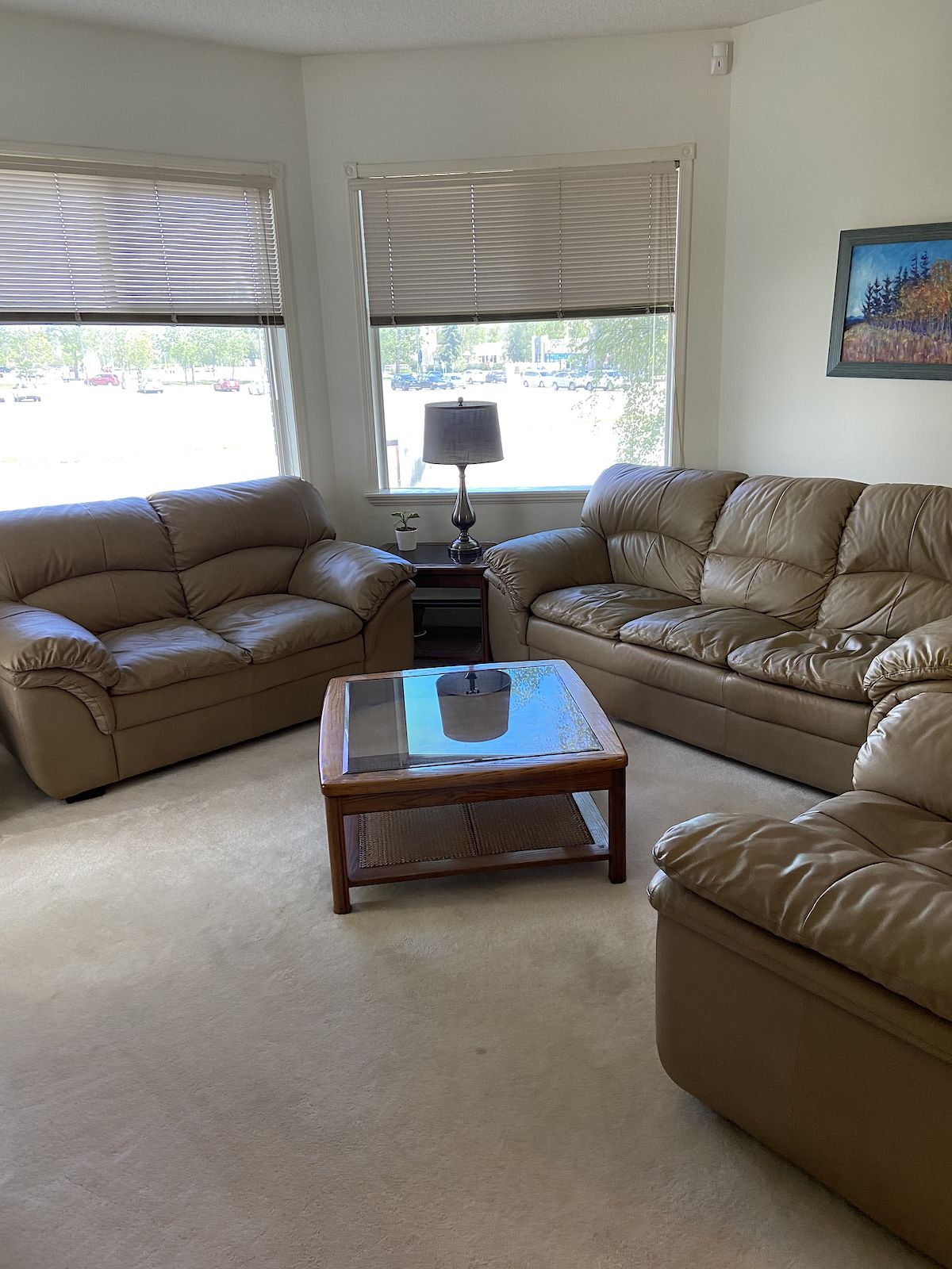 Calgary 2 bedrooms Condo Unit for rent. Property photo: 343754-1