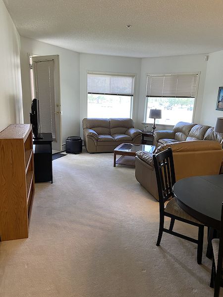 Calgary 2 bedrooms Condo Unit for rent. Property photo: 343754-3
