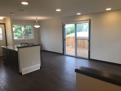 Airdrie 3 bedrooms Main Floor for rent. Property photo: 344258-2