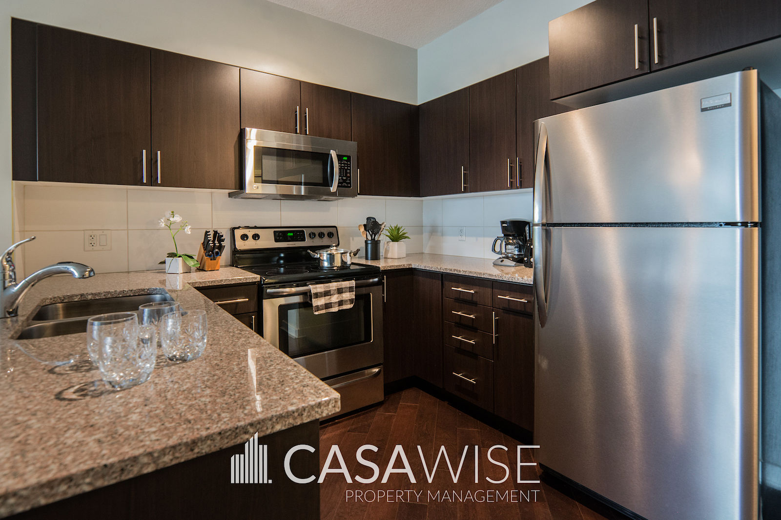 Edmonton 2 bedrooms Condo Unit for rent. Property photo: 344834-1