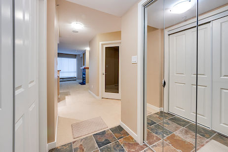 Calgary 2 + Den bedrooms Apartment for rent. Property photo: 347301-2