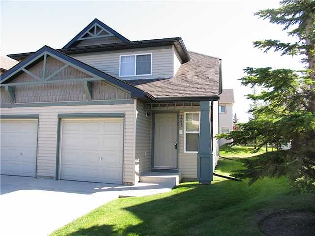 Front+Entrance Calgary 3 bedrooms Townhouse for rent. Property photo: 348372-1