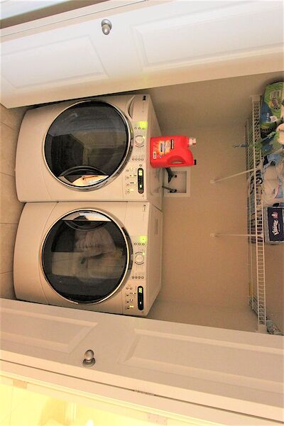 Edmonton 3 bedrooms House for rent. Property photo: 348676-2