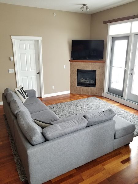 Calgary 2 bedrooms Condo Unit for rent. Property photo: 352488-3