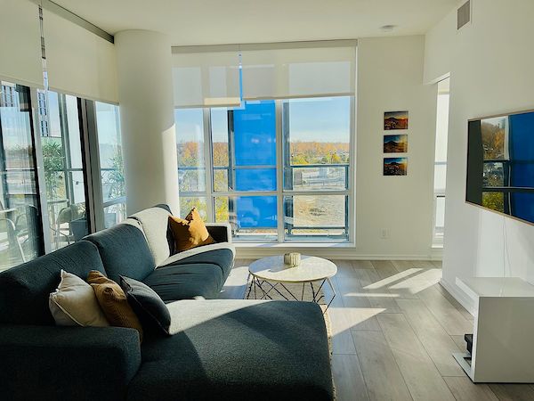 Calgary 2 bedrooms Condo Unit for rent. Property photo: 353622-2
