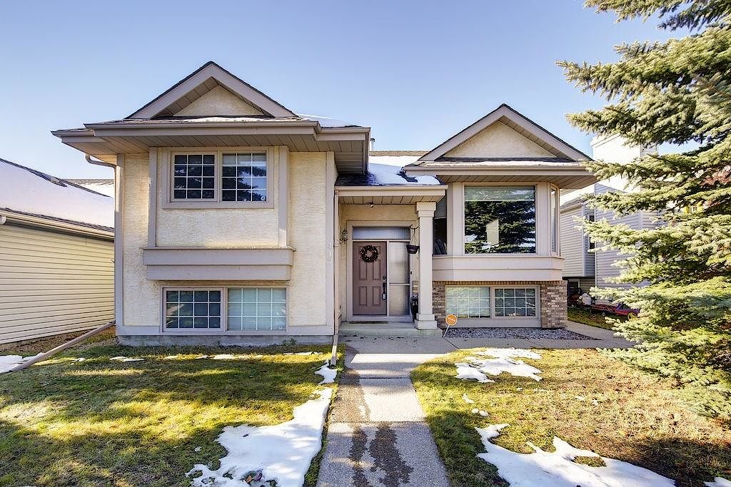 Calgary 3 + Den bedrooms House for rent. Property photo: 354735-1