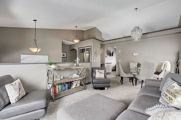 Calgary 3 + Den bedrooms House for rent. Property photo: 354735-3
