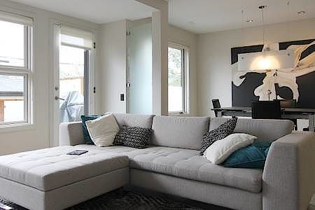 Calgary 3 + Den bedrooms Townhouse for rent. Property photo: 356338-2