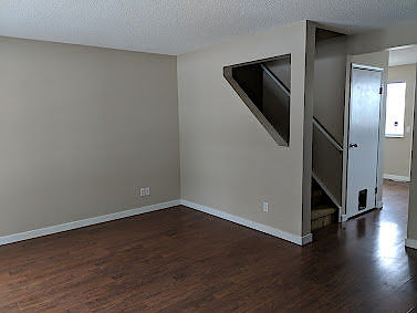 Calgary 3 bedrooms House for rent. Property photo: 356494-3